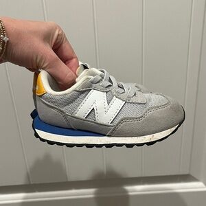 New Balance Kids 237 Gray Sneakers size 7C